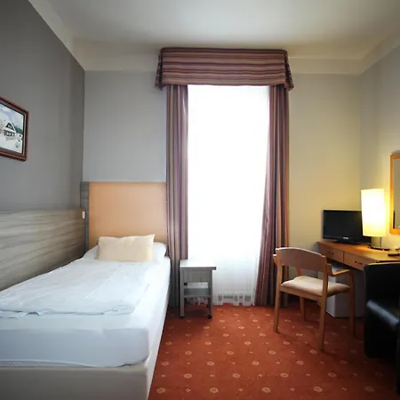 Paris 3* Марианске-Лазне