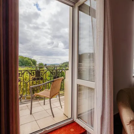 Paris 3* Марианске-Лазне