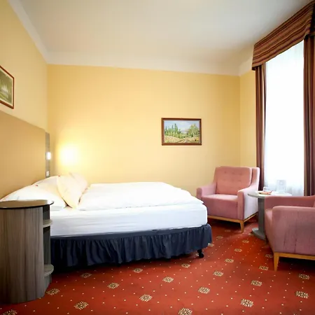 Ξενοδοχείο Paris 3*