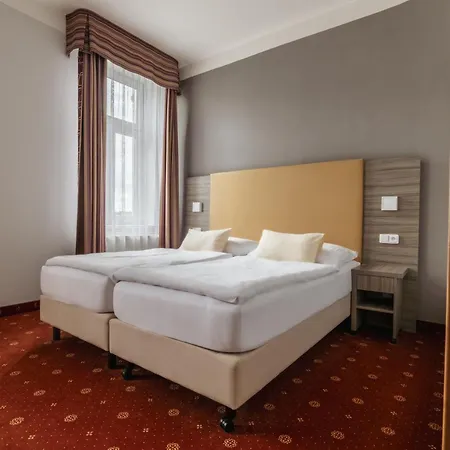 Hotel Paris 3*