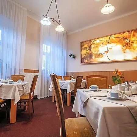 Hotel Paris 3*